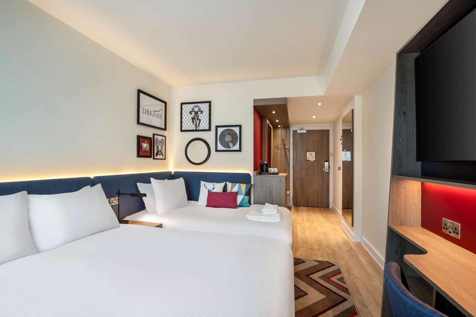 Hampton By Hilton Bath City Exterior foto
